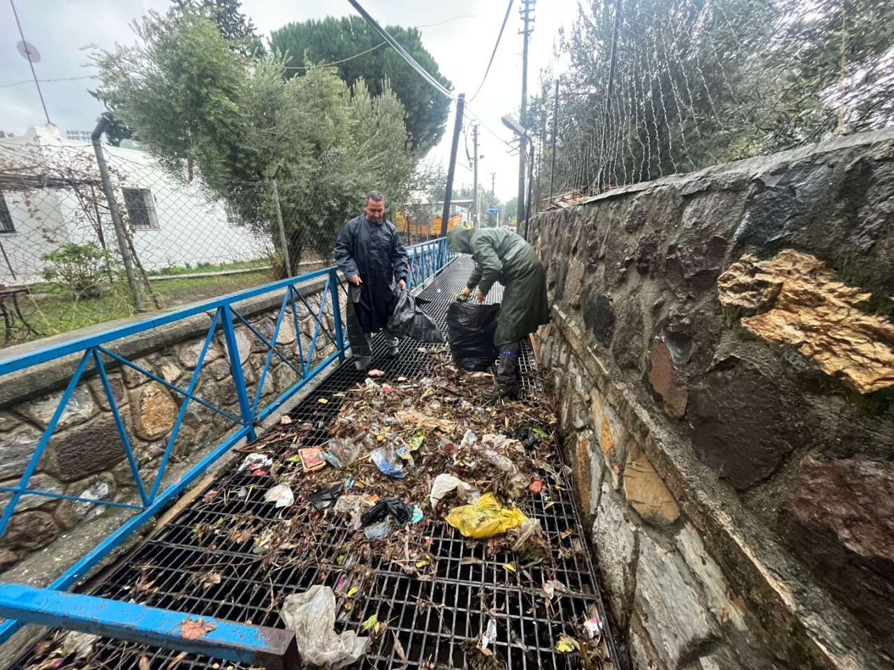 Bodrum’da Metrekareye 45 Kilogram Yağış Düştü: Başkan Mandalinci Çalışmaları Yerinde İnceledi 1